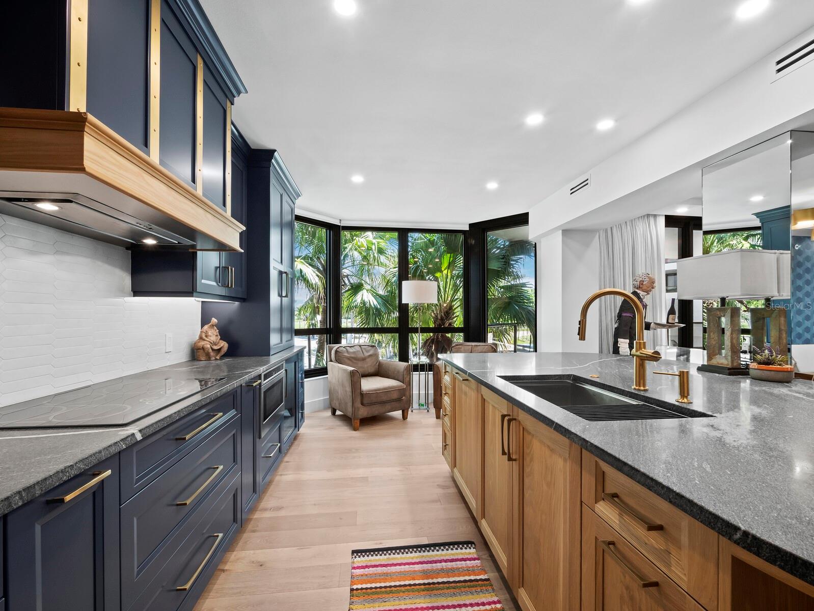 SANCTUARY II - Residential
