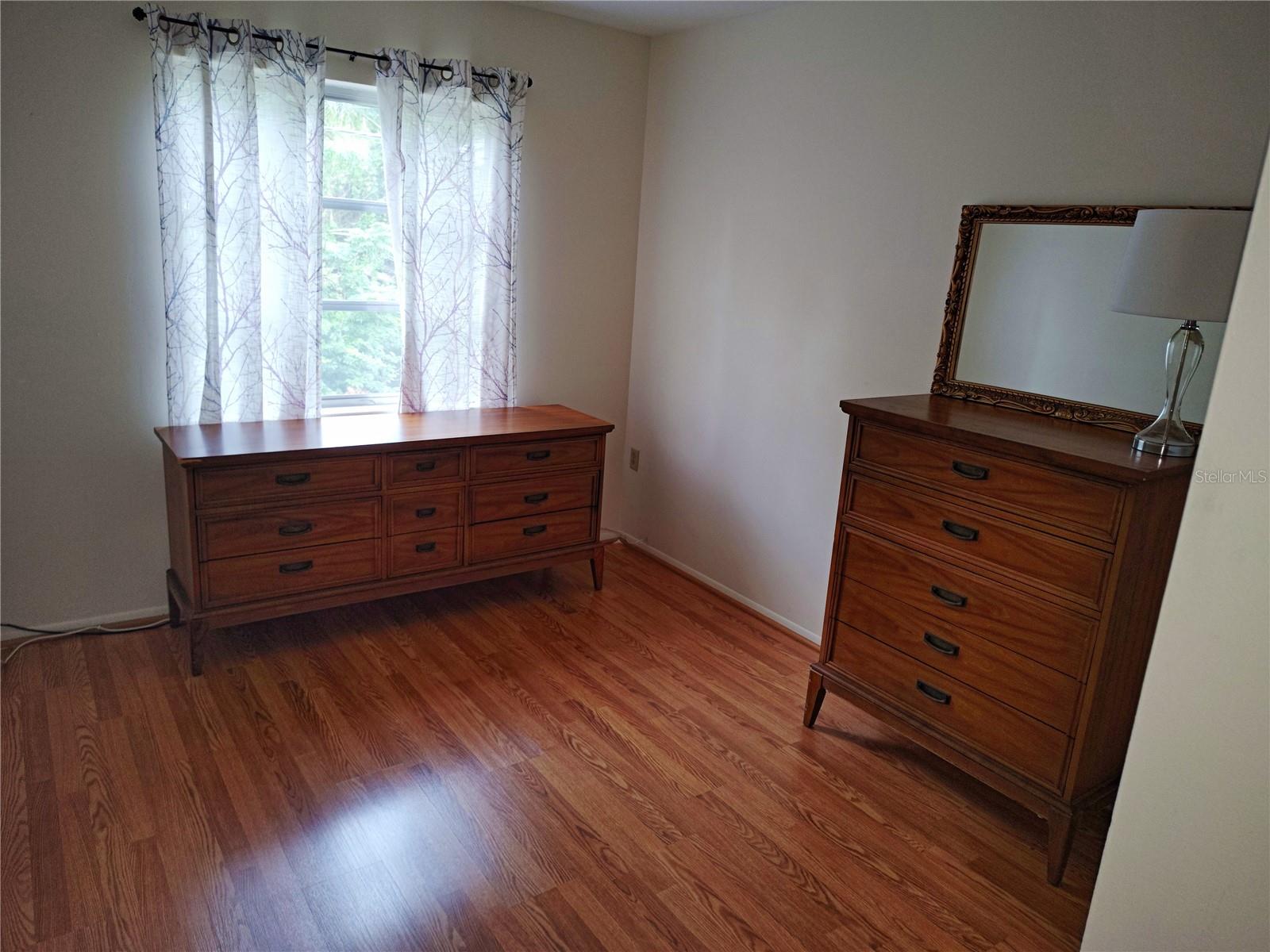 BAYSHORE II SEC 17 - Residential Lease