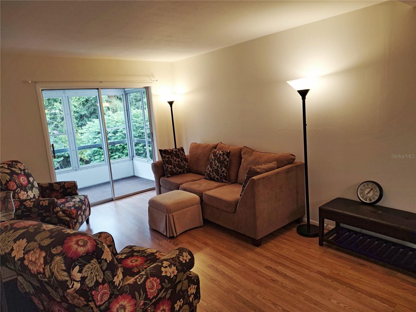 BAYSHORE II SEC 17 - Residential Lease