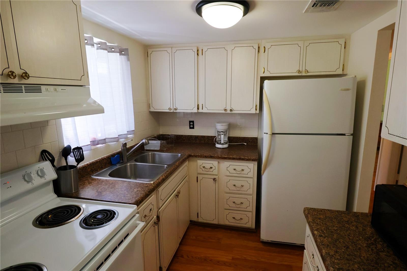BAYSHORE II SEC 17 - Residential Lease