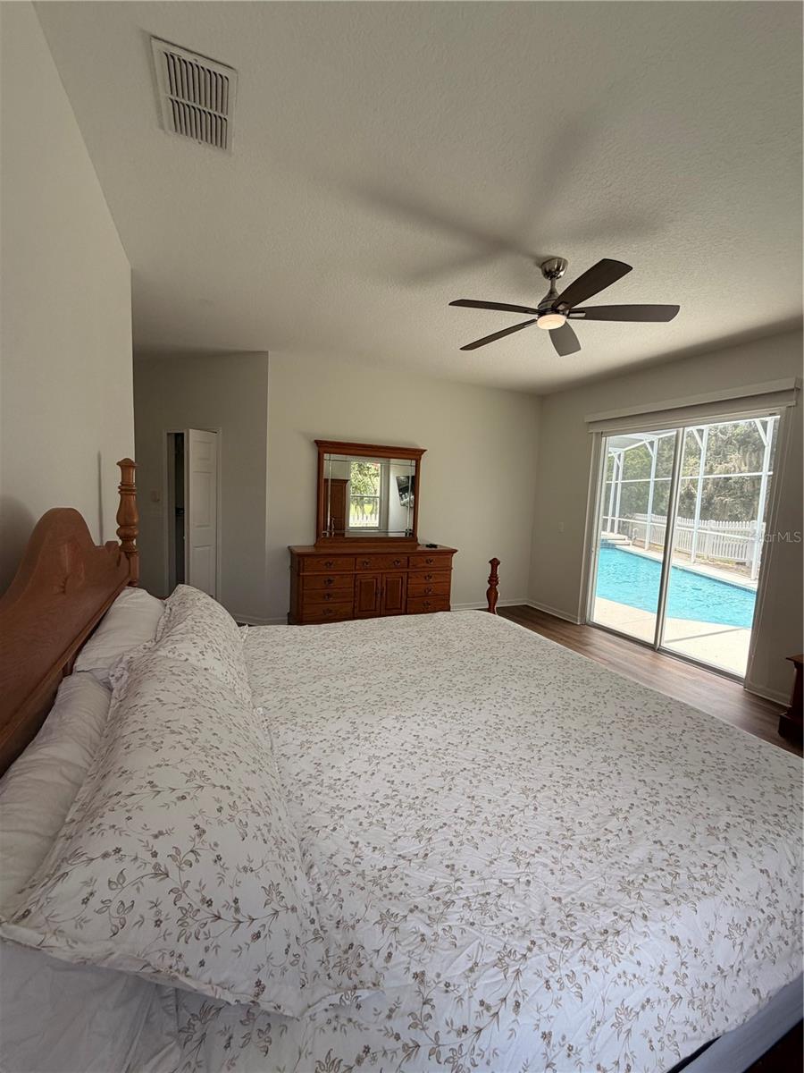 REMINGTON PH 1 TR F - Residential Lease