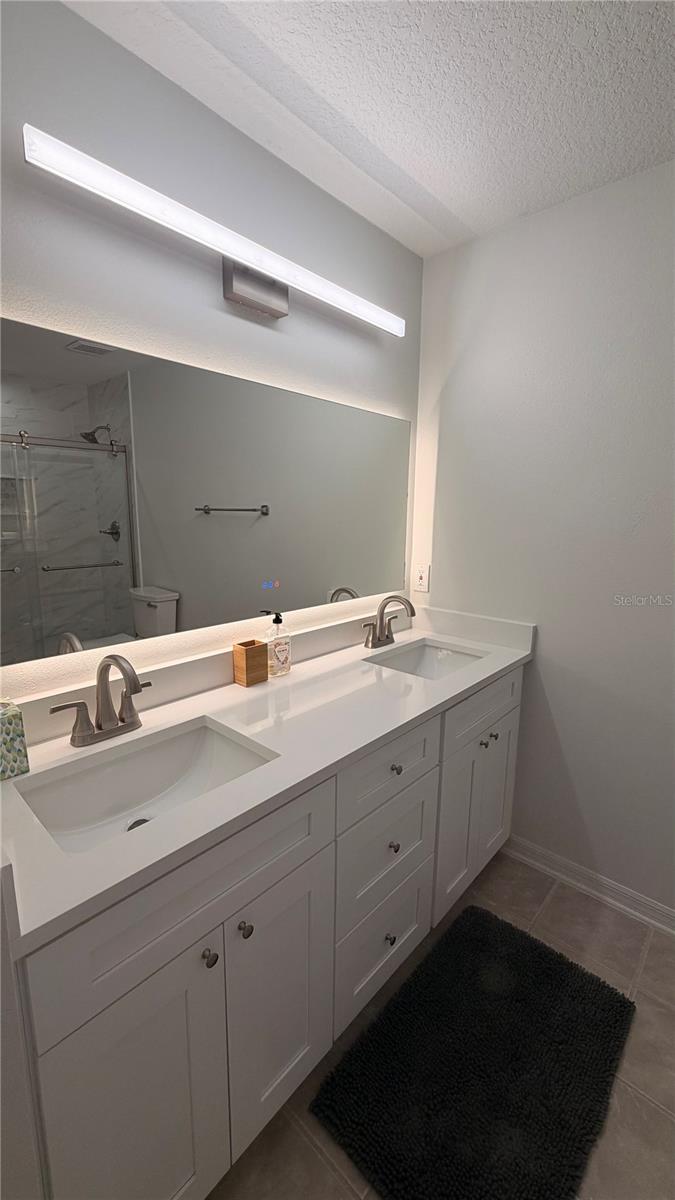 REMINGTON PH 1 TR F - Residential Lease