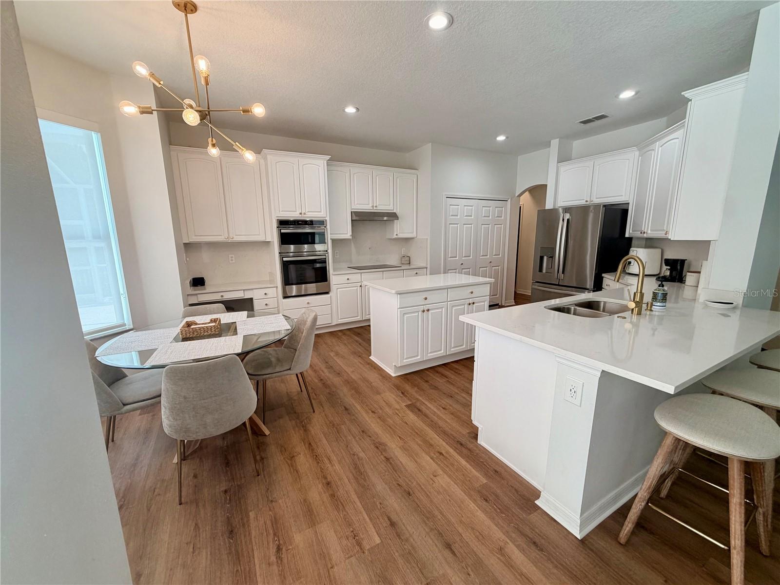 REMINGTON PH 1 TR F - Residential Lease