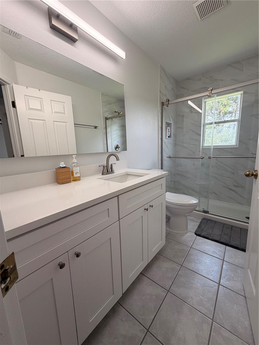REMINGTON PH 1 TR F - Residential Lease