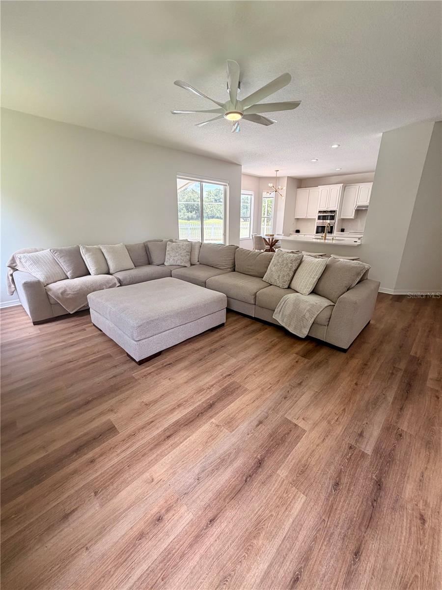 REMINGTON PH 1 TR F - Residential Lease