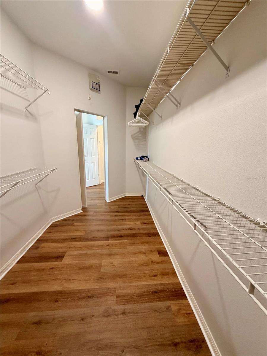 REMINGTON PH 1 TR F - Residential Lease
