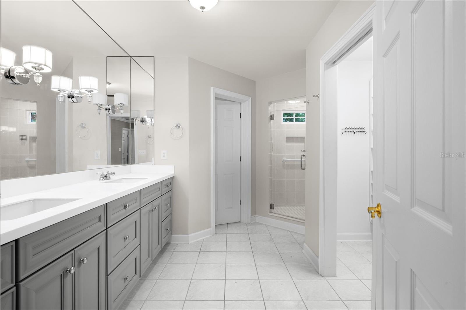 LANGS ADD TO GOLF VIEW E - Residential