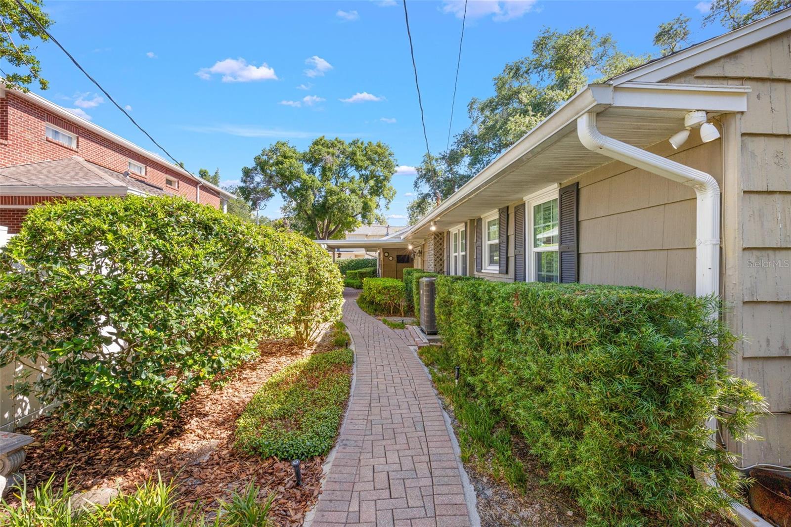 LANGS ADD TO GOLF VIEW E - Residential