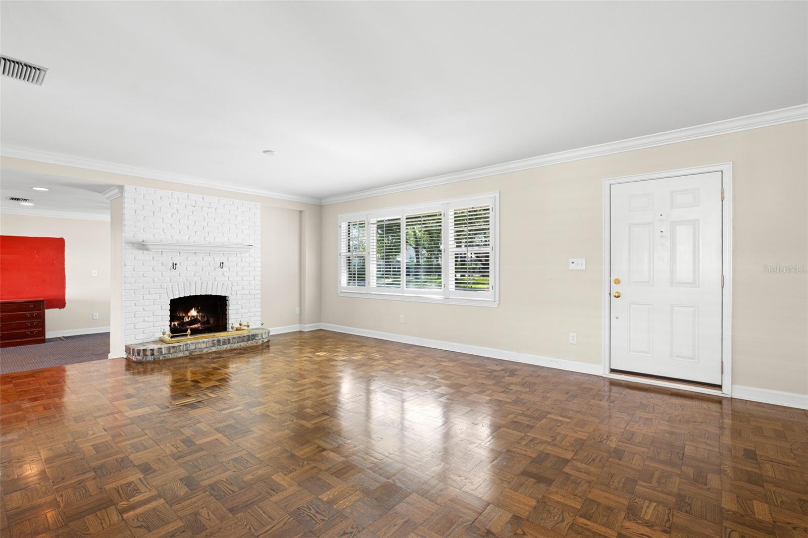 LANGS ADD TO GOLF VIEW E - Residential
