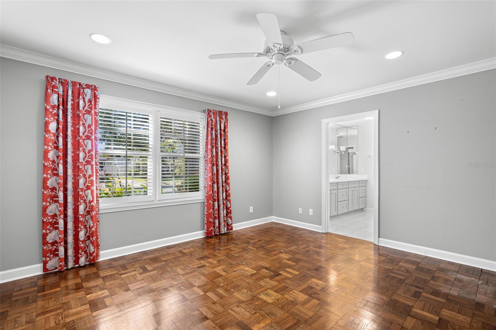 LANGS ADD TO GOLF VIEW E - Residential