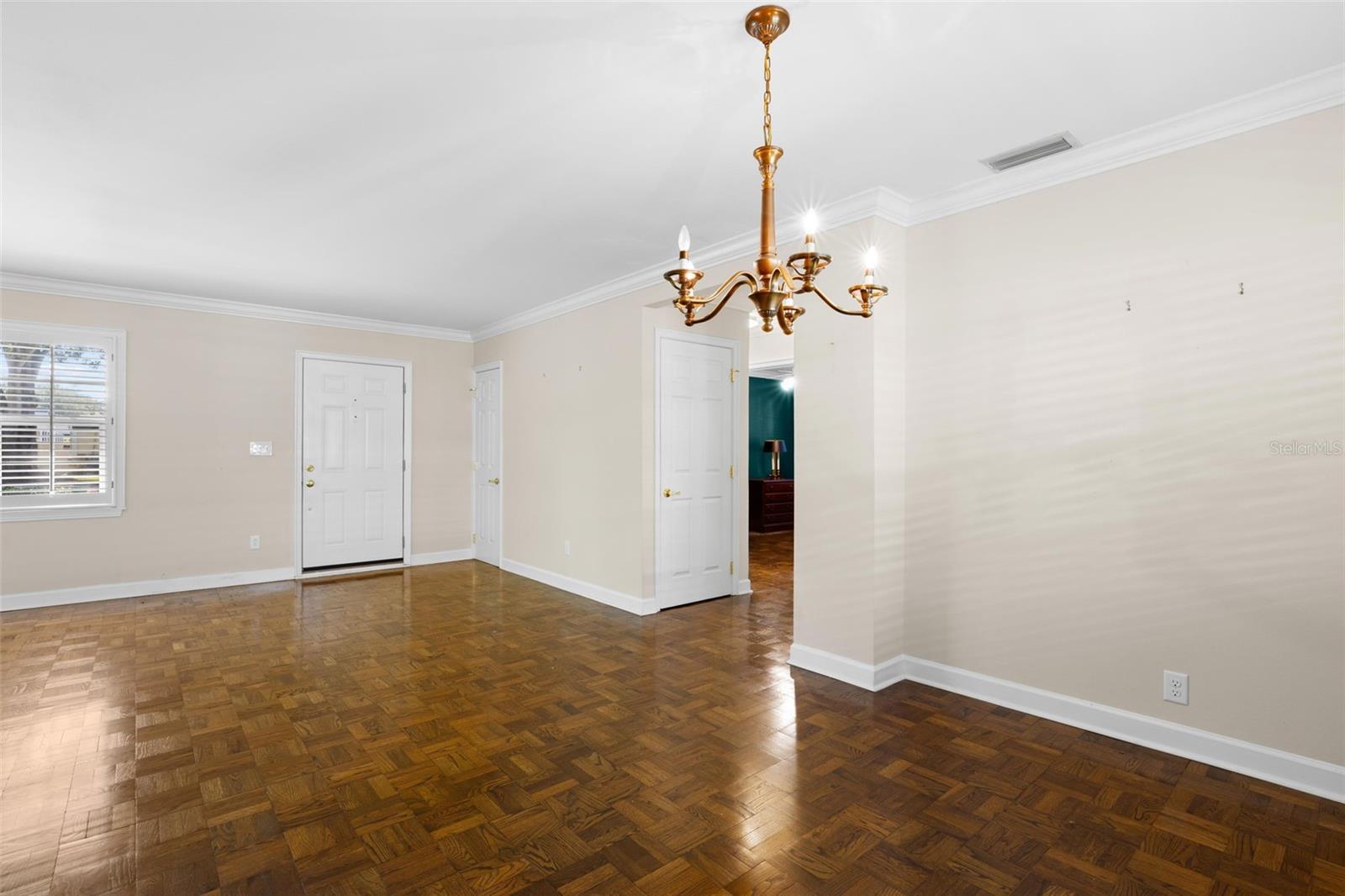 LANGS ADD TO GOLF VIEW E - Residential