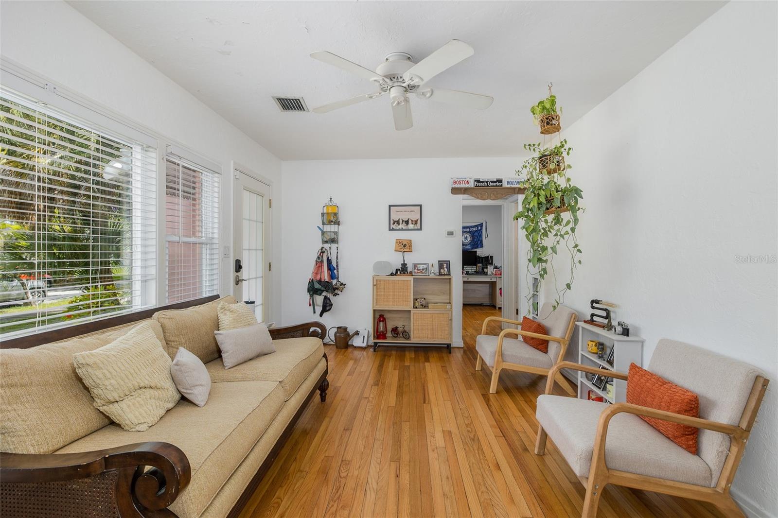 ROSS OAKS - Residential