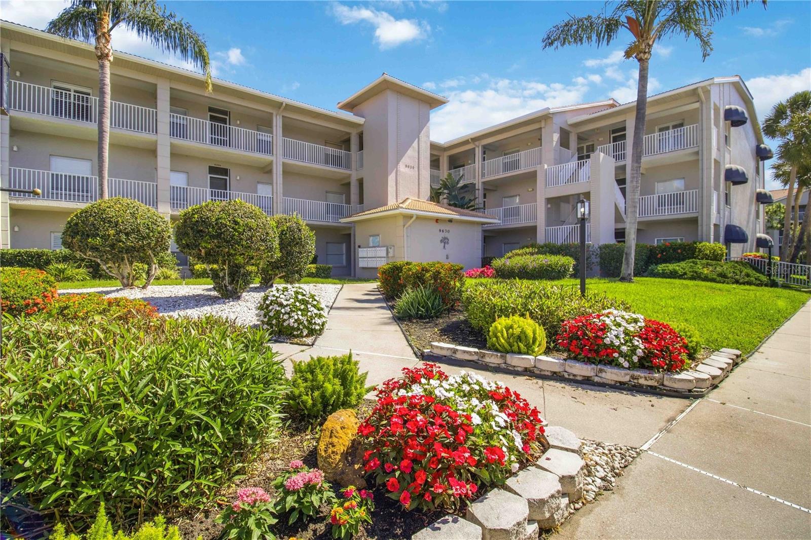 STONEYBROOK CLUBSIDE SOUTH 3 - Residential