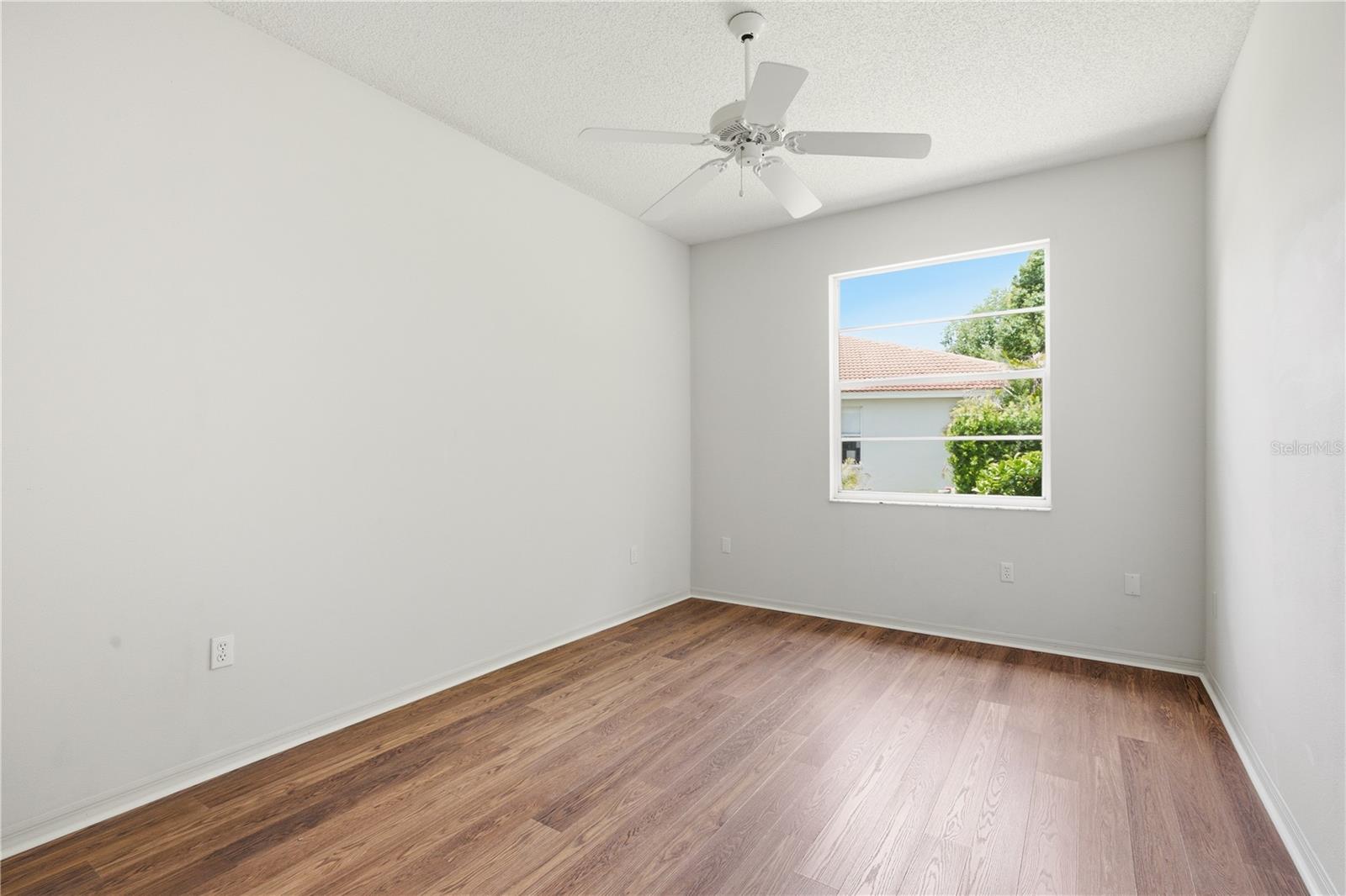 CRESCENT OAKS COUNTRY CLUB PH 1 - Residential