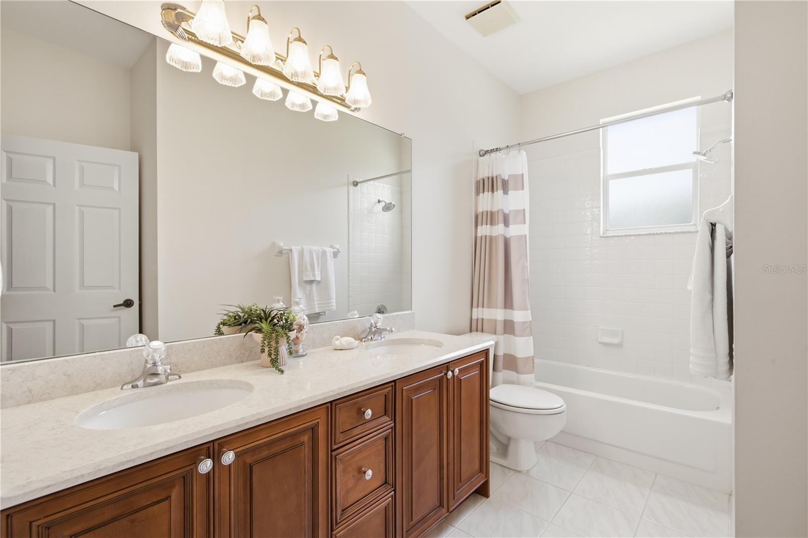 CRESCENT OAKS COUNTRY CLUB PH 1 - Residential