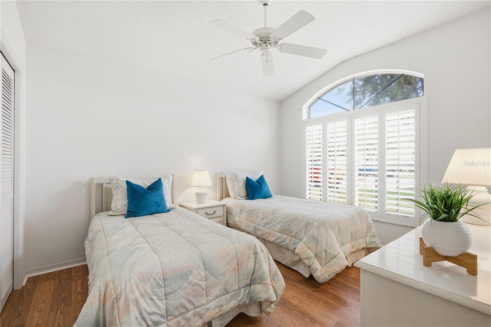 CRESCENT OAKS COUNTRY CLUB PH 1 - Residential