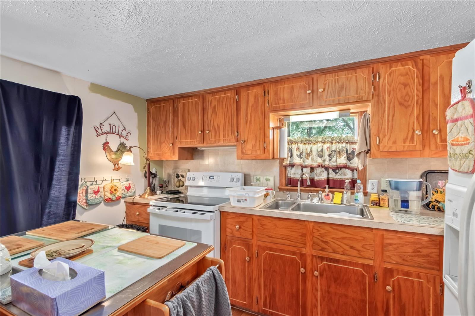 WOODS & LAKES - Residential