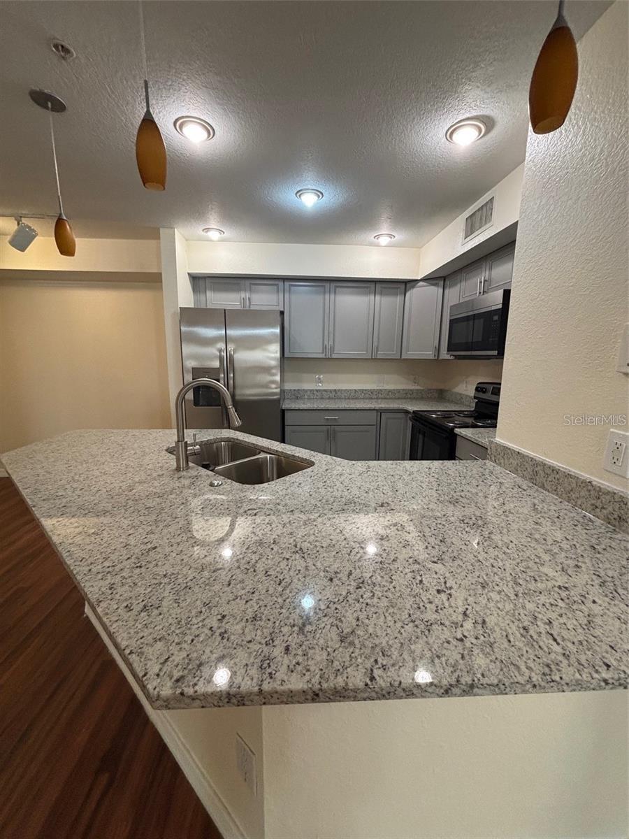BONA VISTA CONDO - Residential Lease