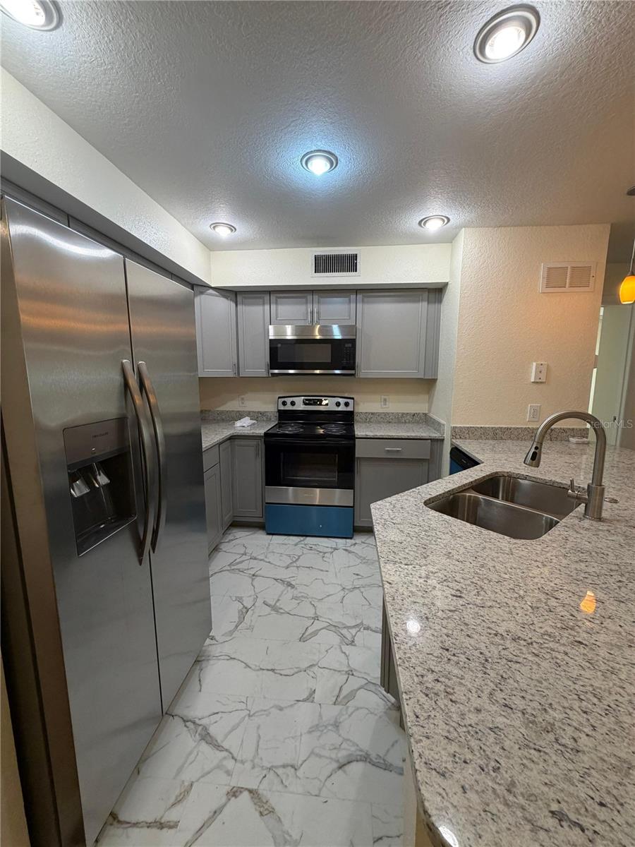 BONA VISTA CONDO - Residential Lease