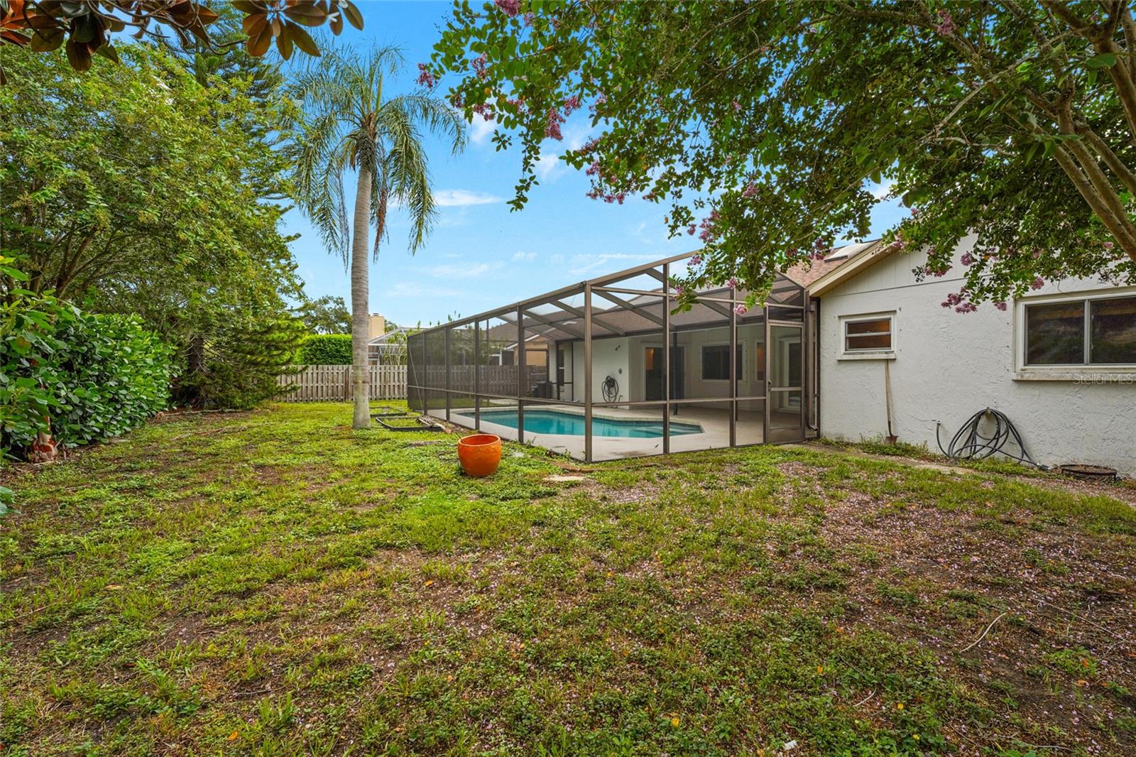 EMERALD GARDENS - Residential