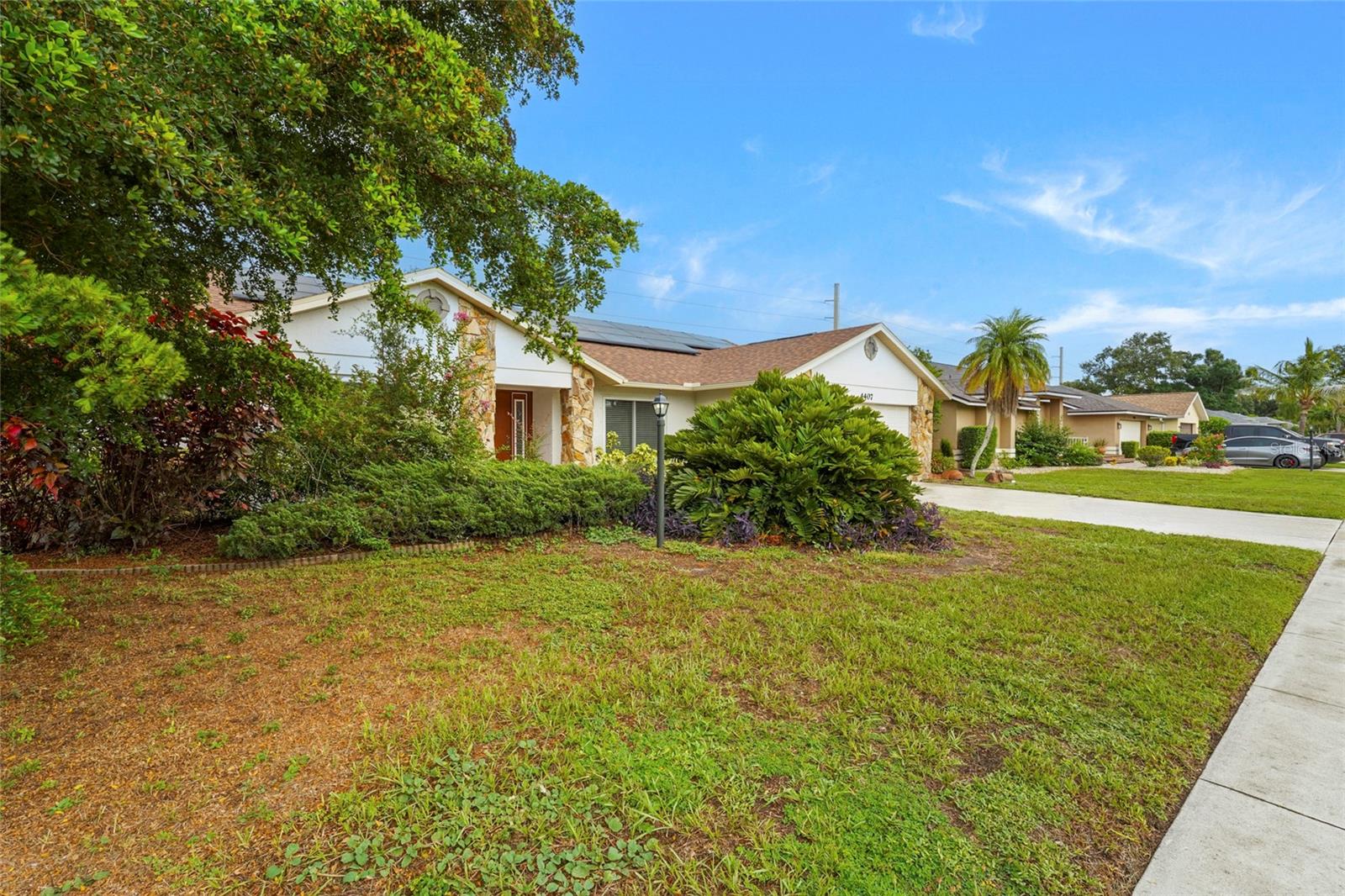 EMERALD GARDENS - Residential