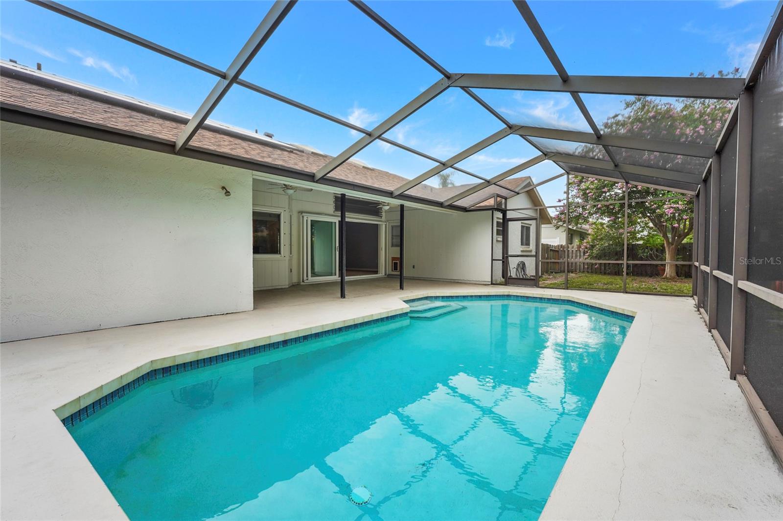 EMERALD GARDENS - Residential