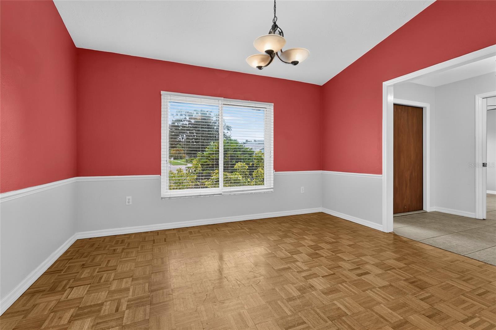 EMERALD GARDENS - Residential
