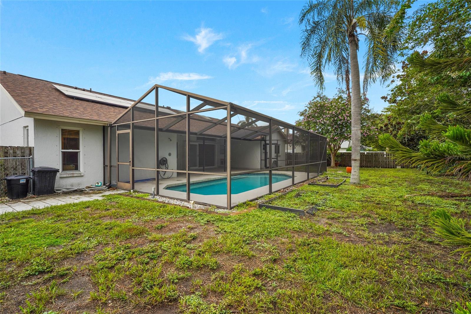 EMERALD GARDENS - Residential