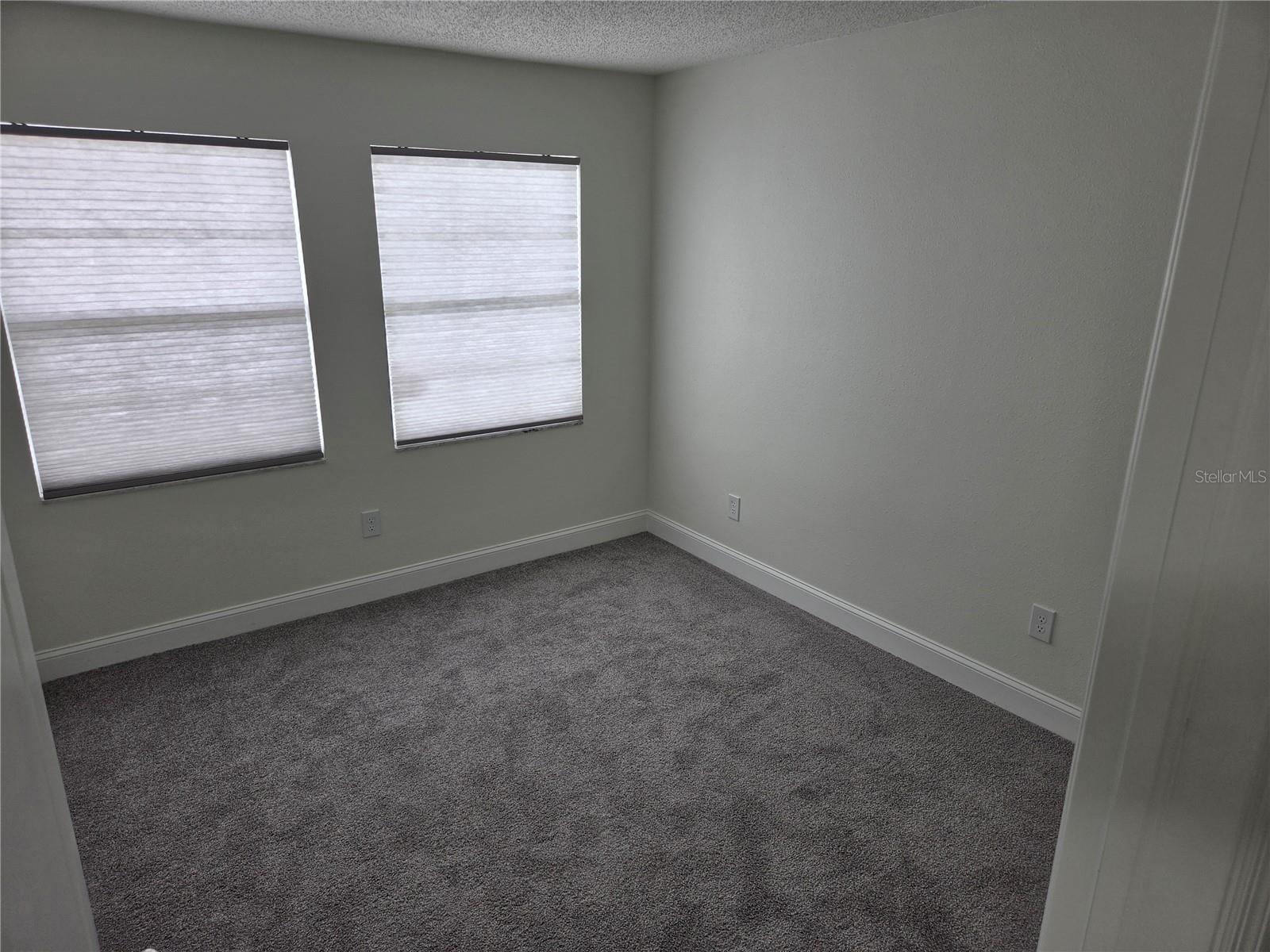 EDGEWATER MANOR - Residential