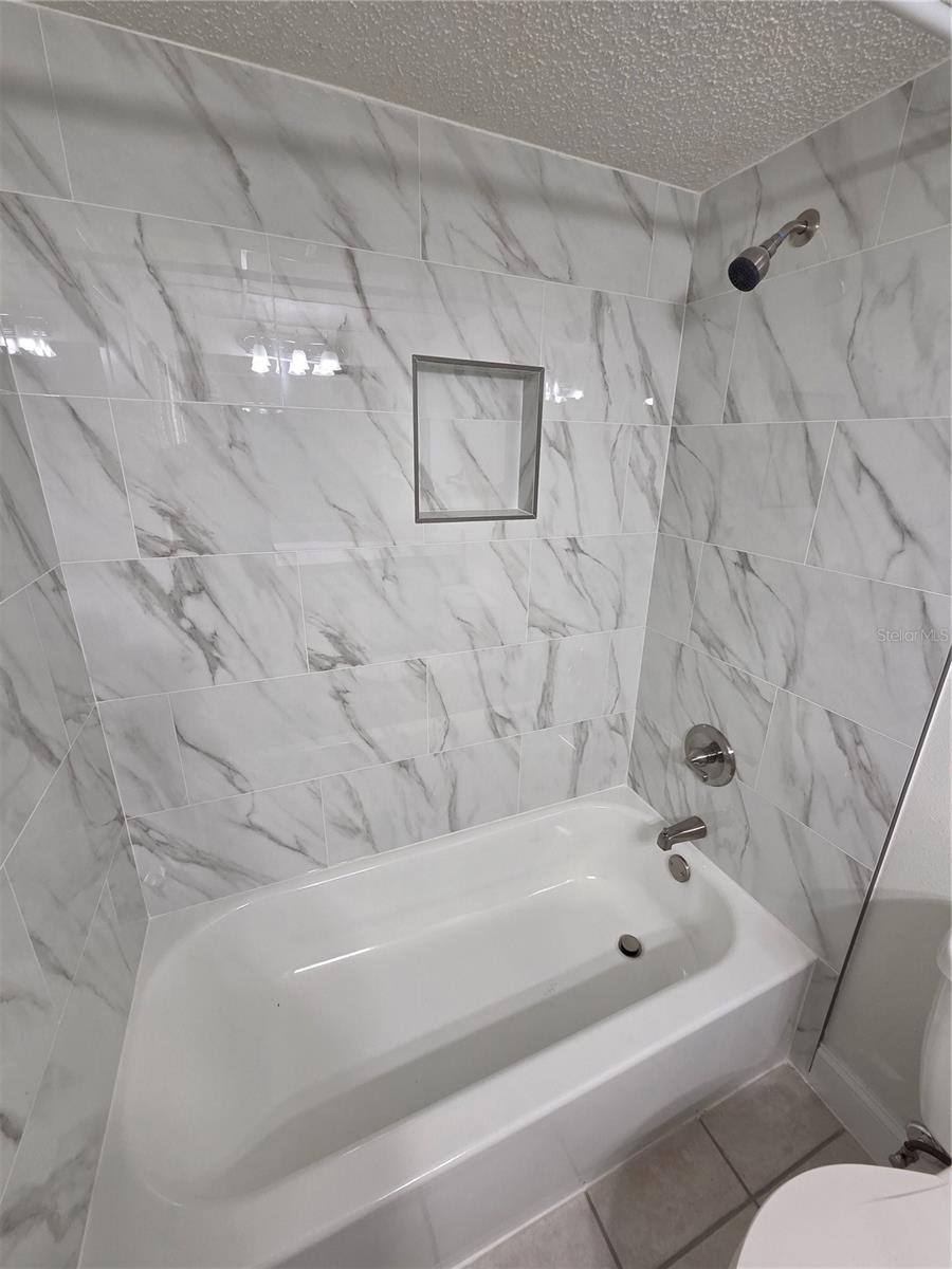 EDGEWATER MANOR - Residential