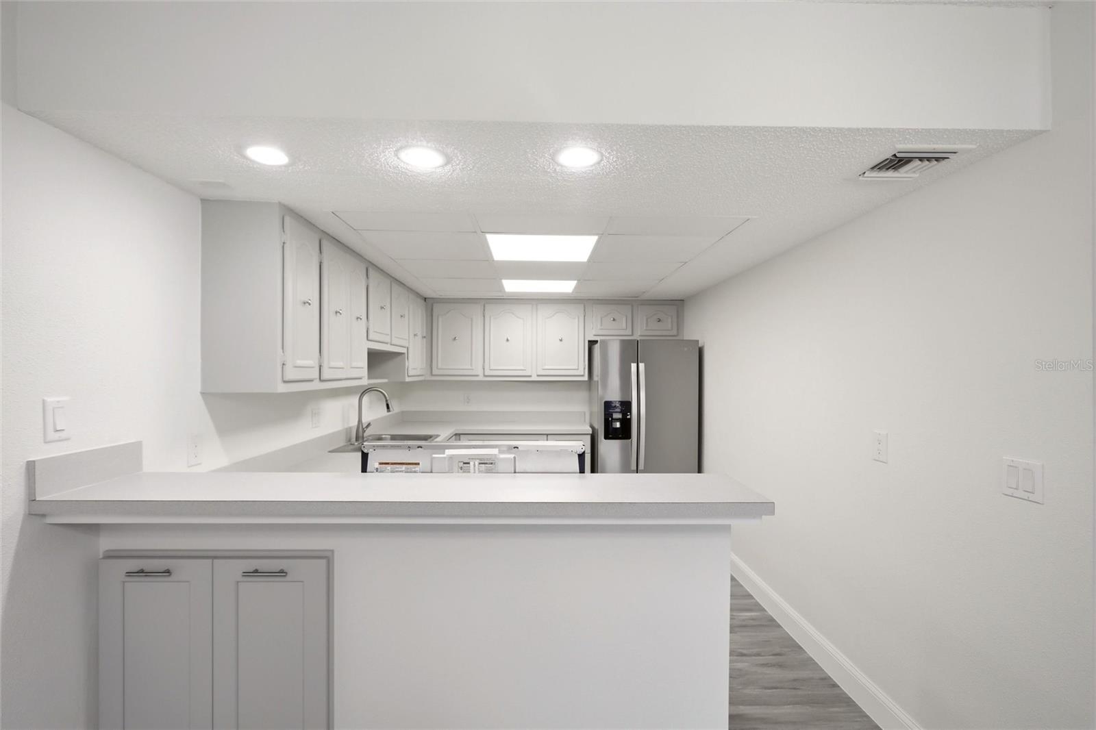 EDGEWATER MANOR - Residential