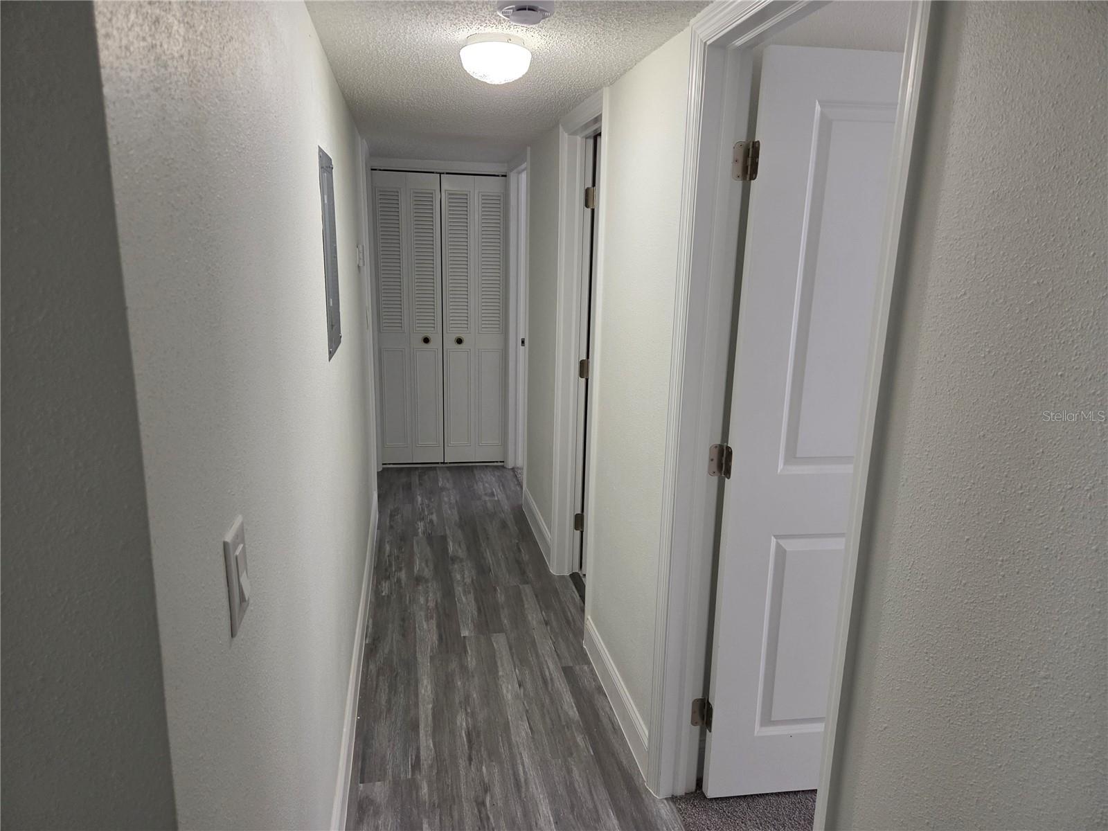 EDGEWATER MANOR - Residential