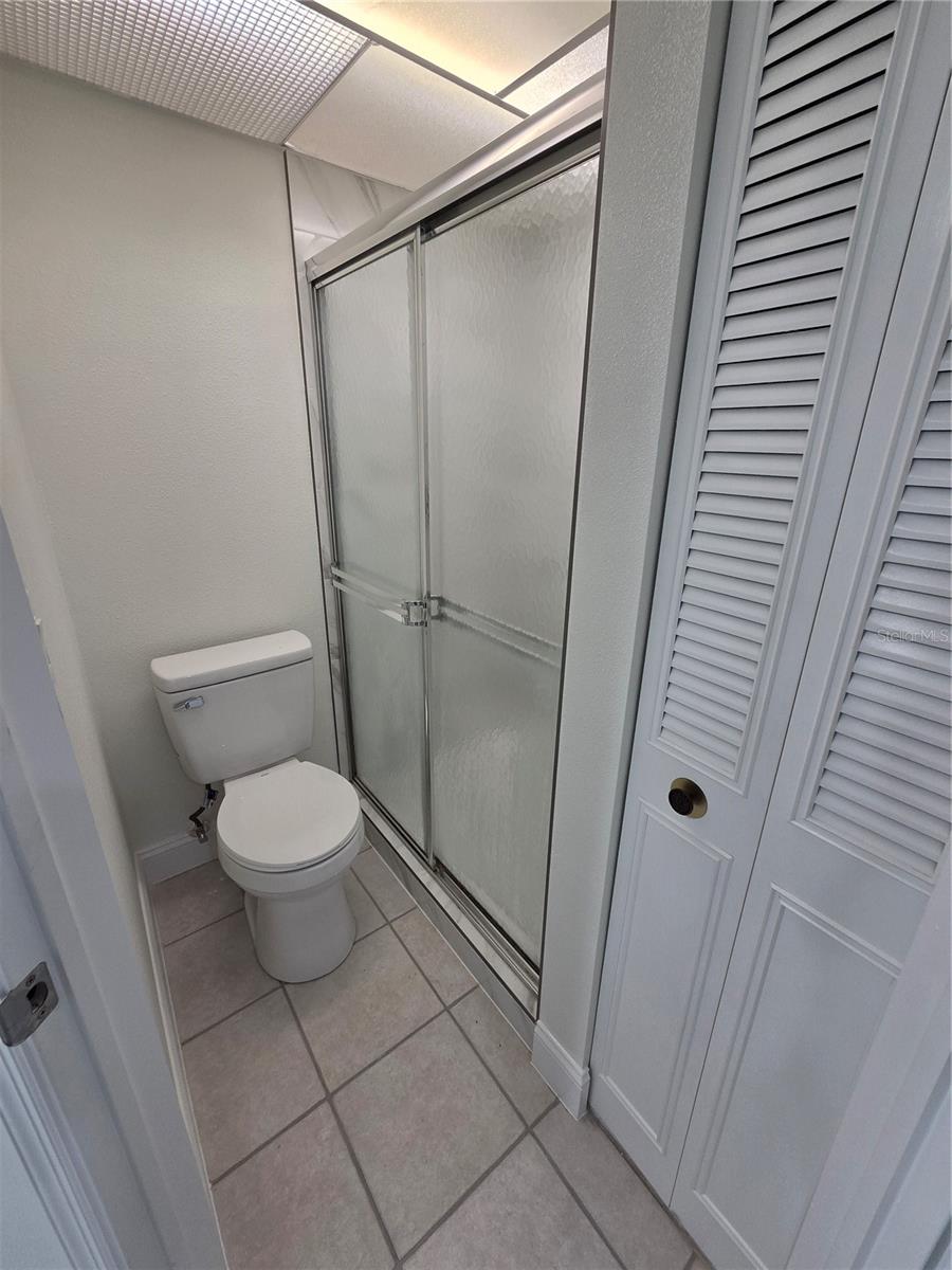 EDGEWATER MANOR - Residential