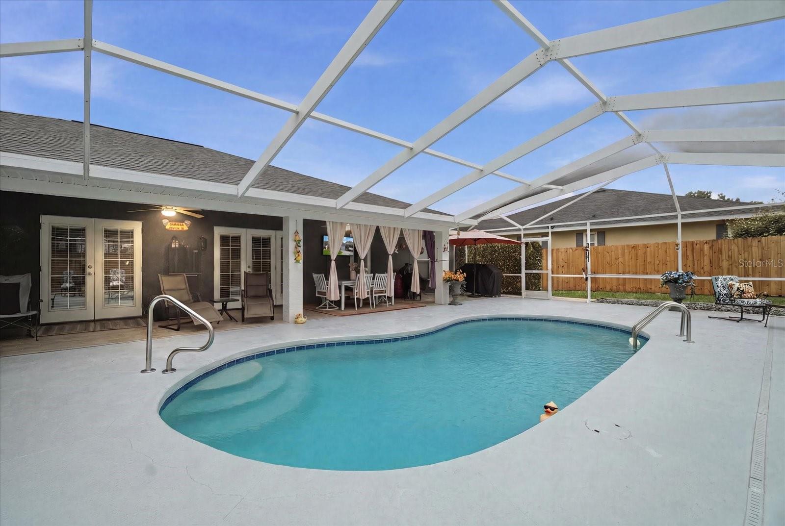 CONNELL LAKE ESTATES - Residential