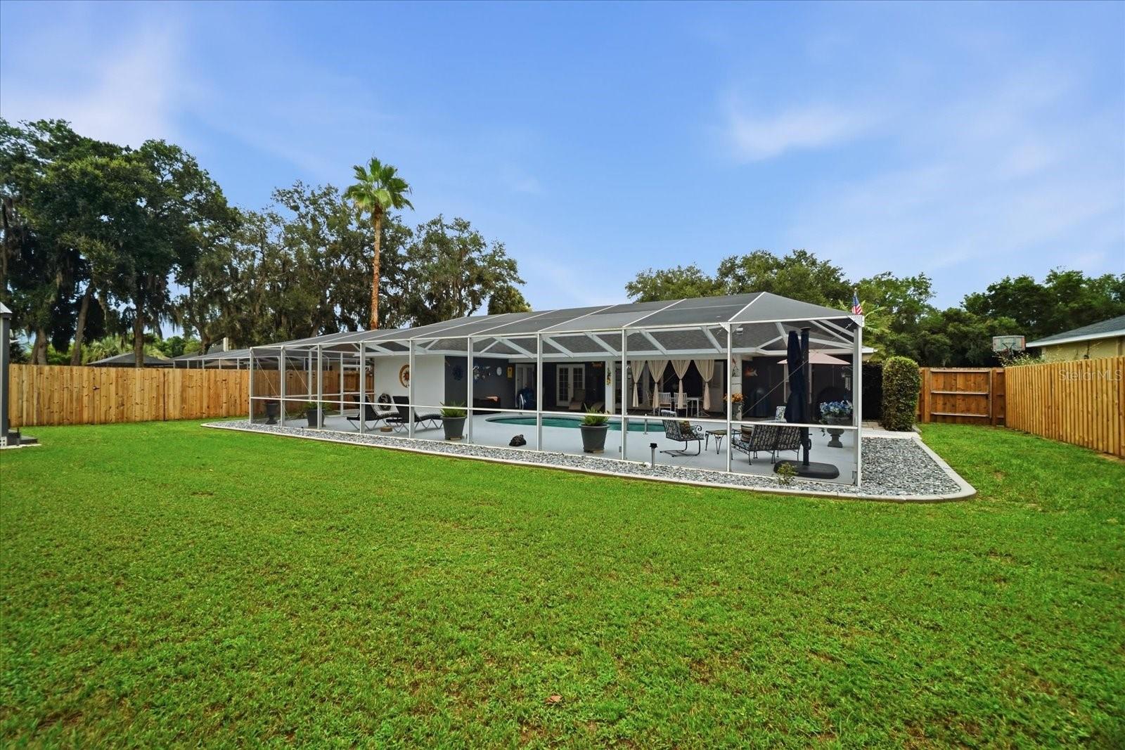 CONNELL LAKE ESTATES - Residential