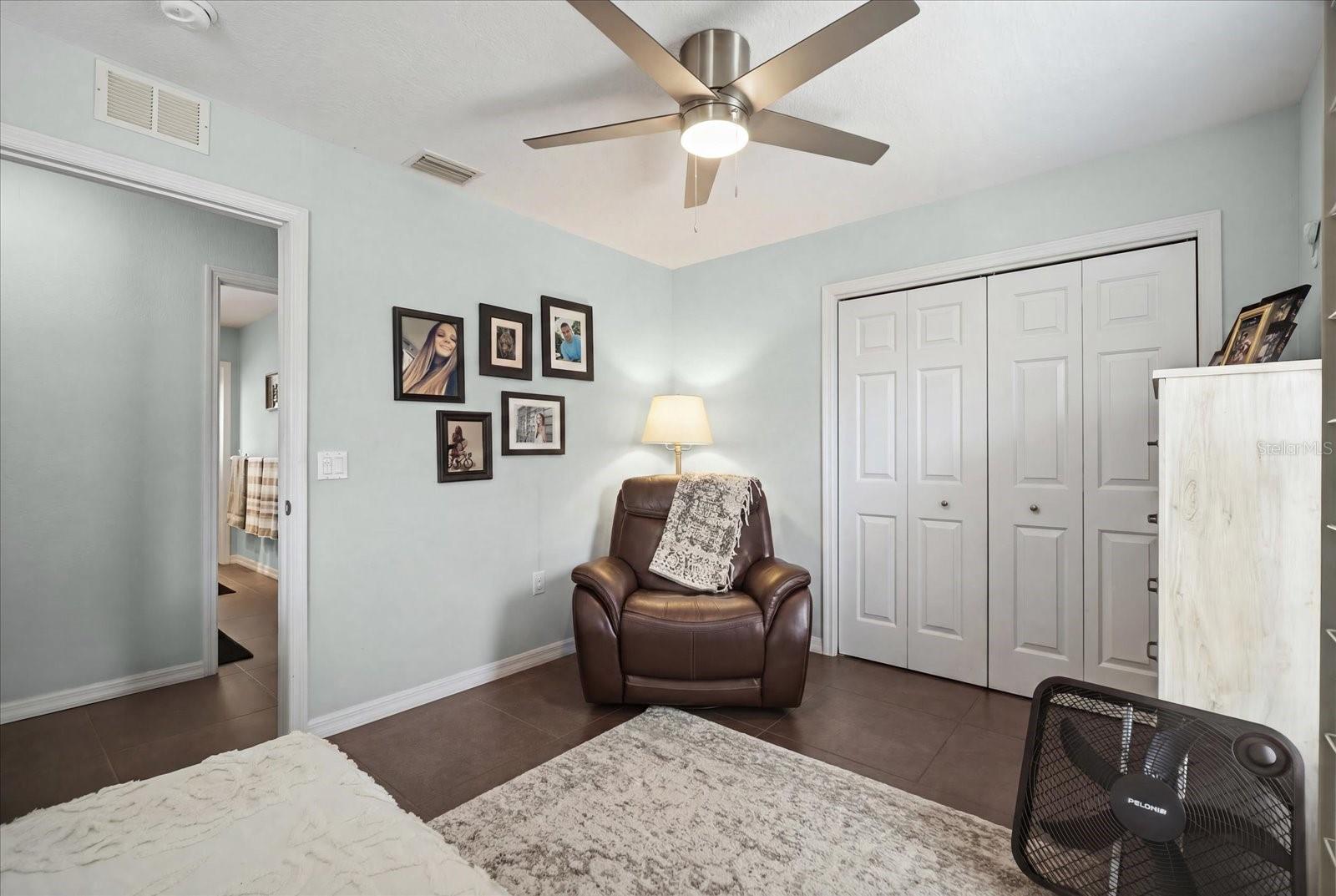 CONNELL LAKE ESTATES - Residential