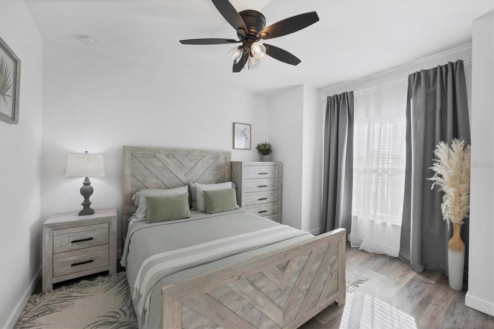 ROTONDA WEST PEBBLE BEACH - Residential Income