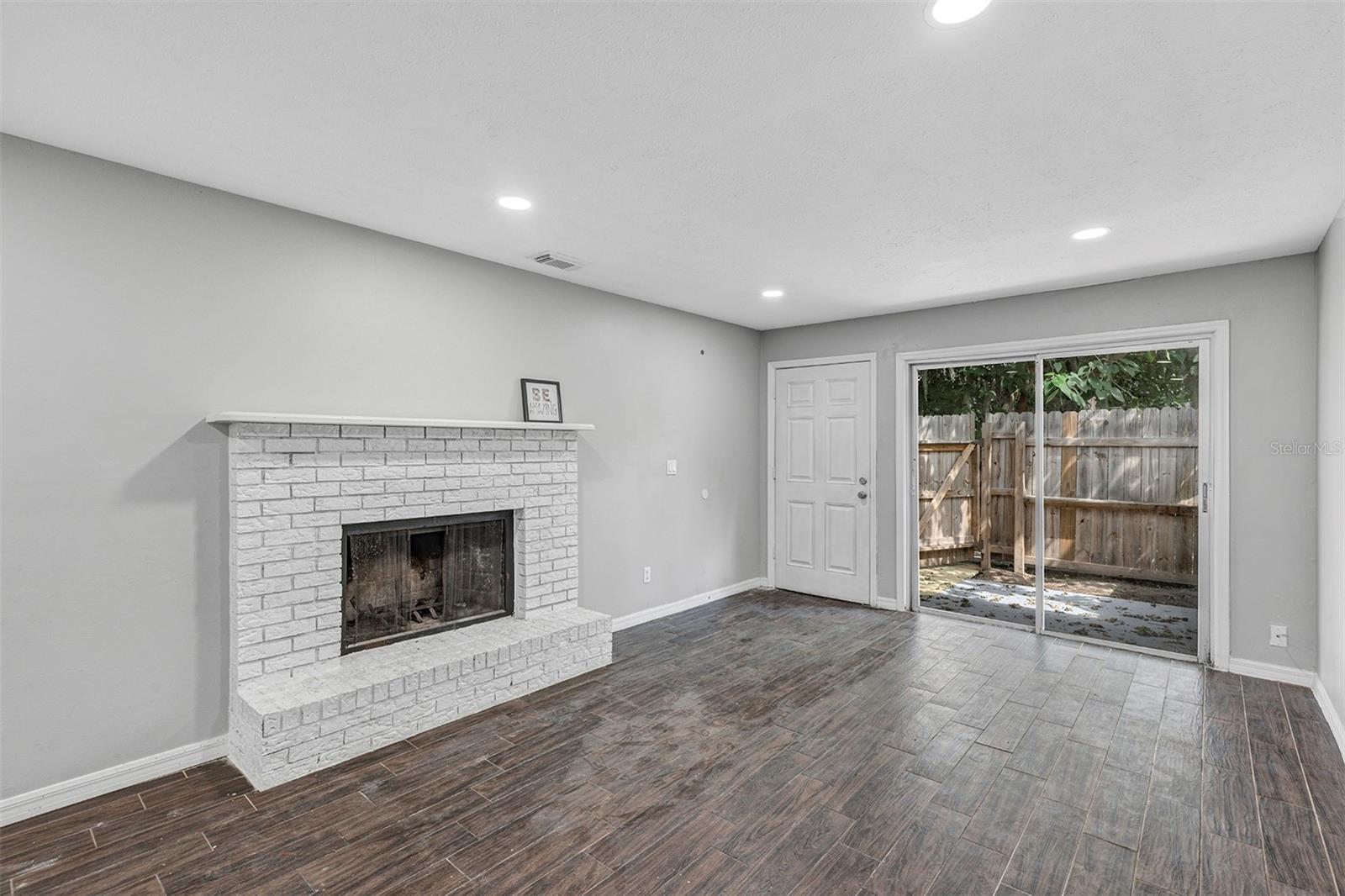CITRUS PARK - Residential Income