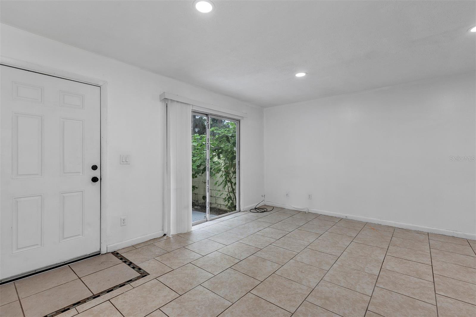 CITRUS PARK - Residential Income