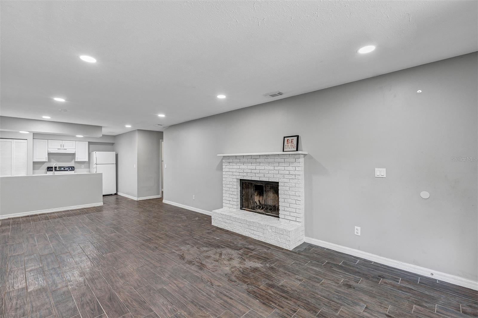 CITRUS PARK - Residential Income