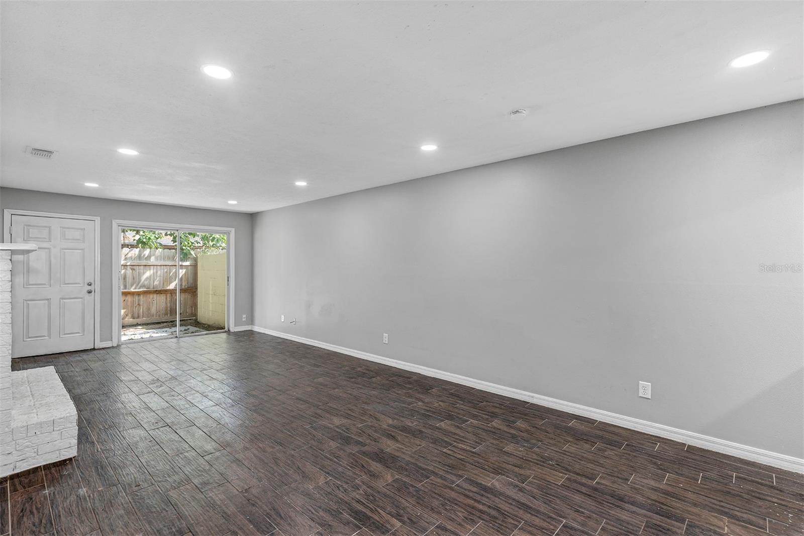 CITRUS PARK - Residential Income