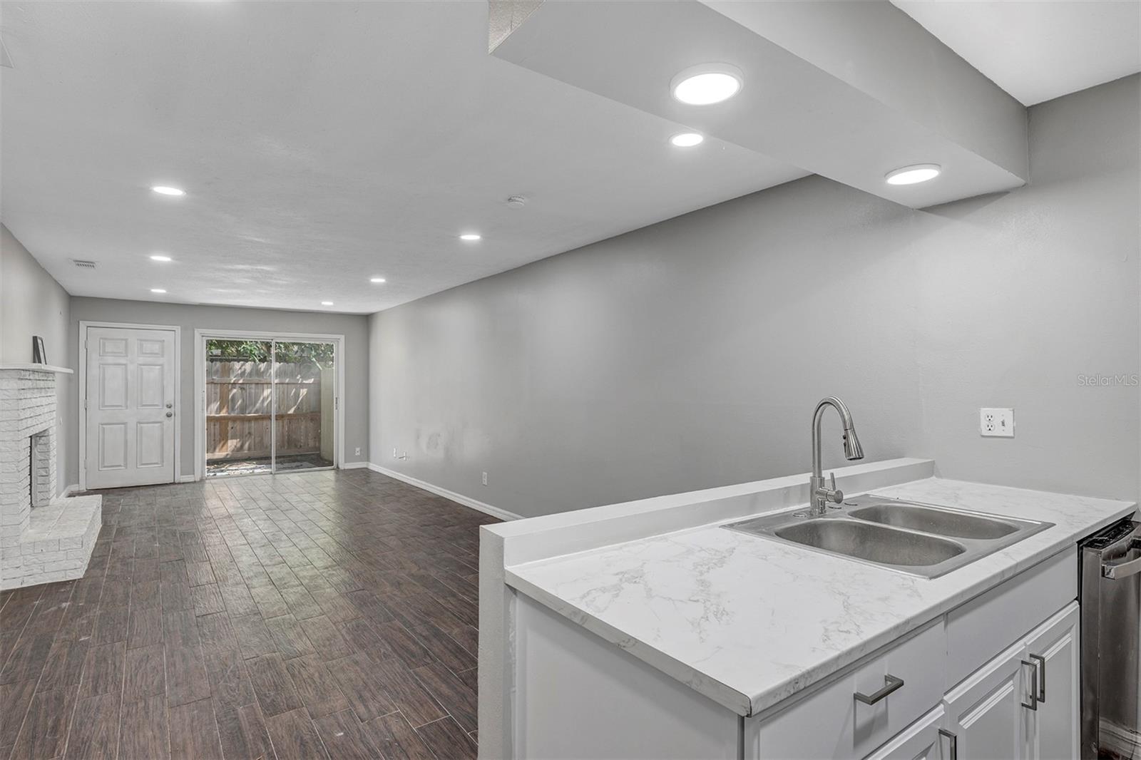 CITRUS PARK - Residential Income