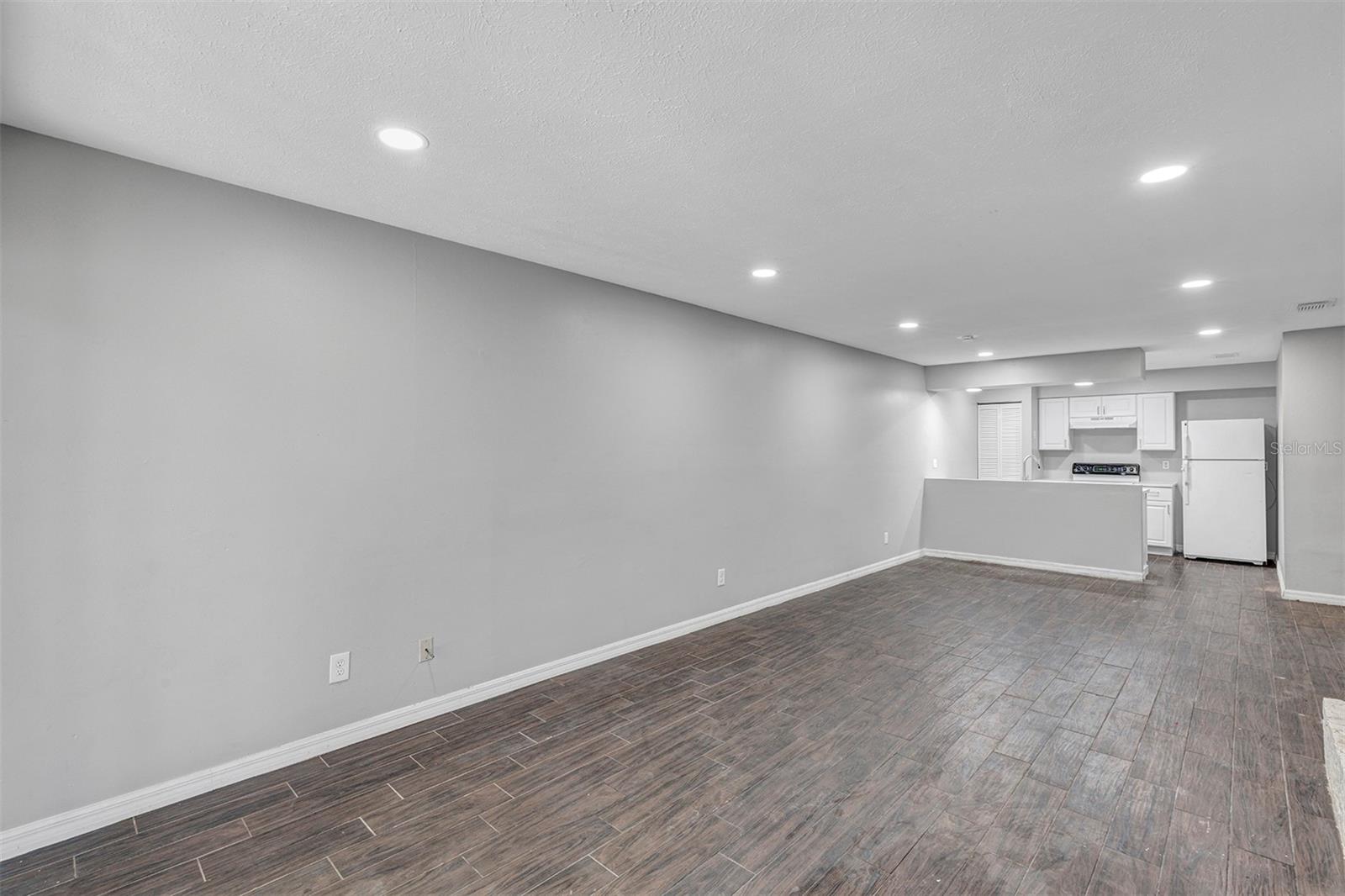 CITRUS PARK - Residential Income