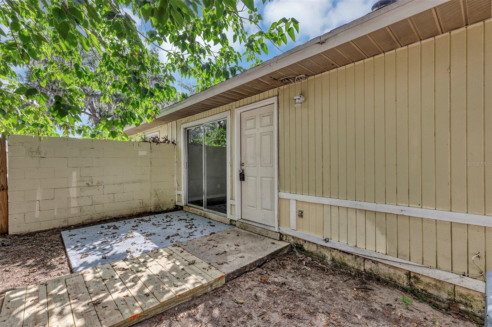 CITRUS PARK - Residential Income