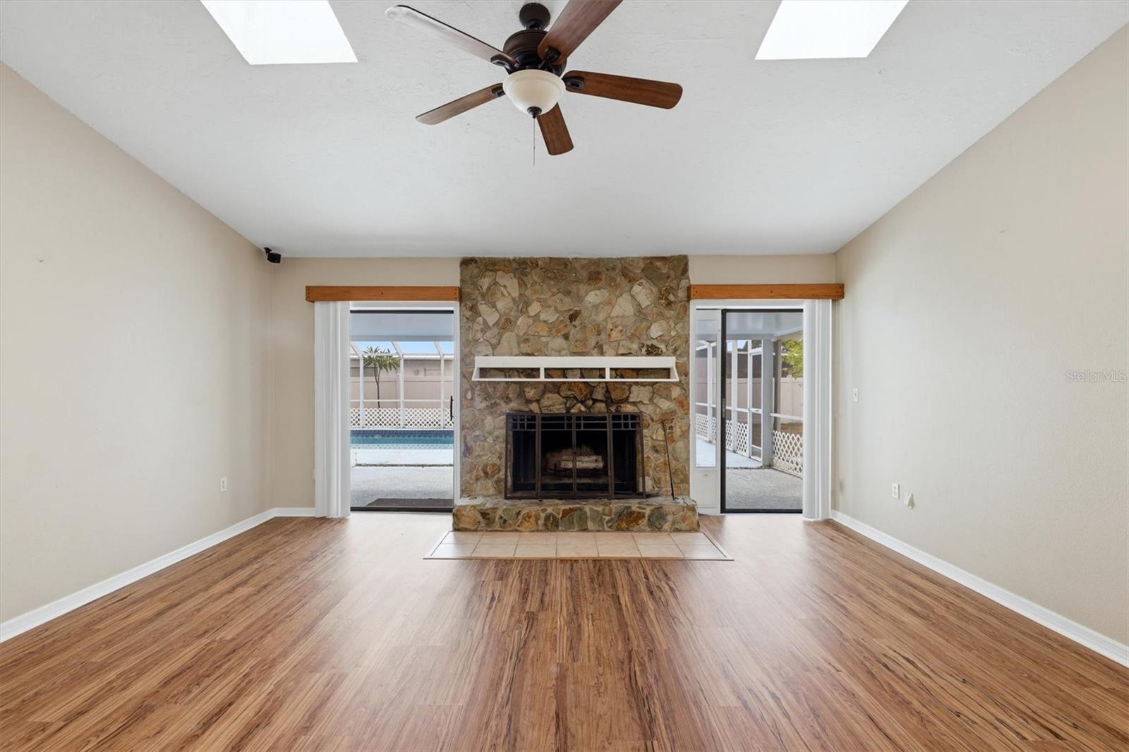 HERITAGE WEST - Residential