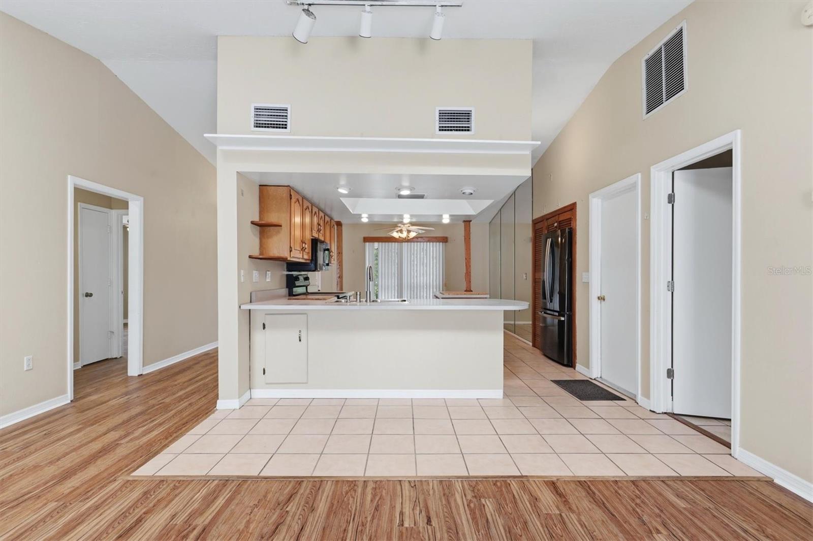 HERITAGE WEST - Residential