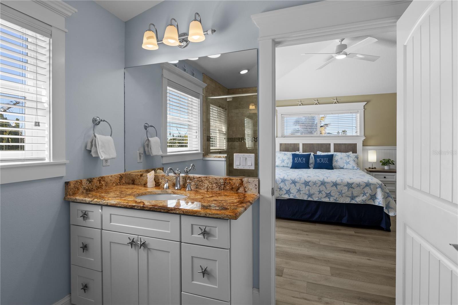 6906 HOLMES BLVD - Residential