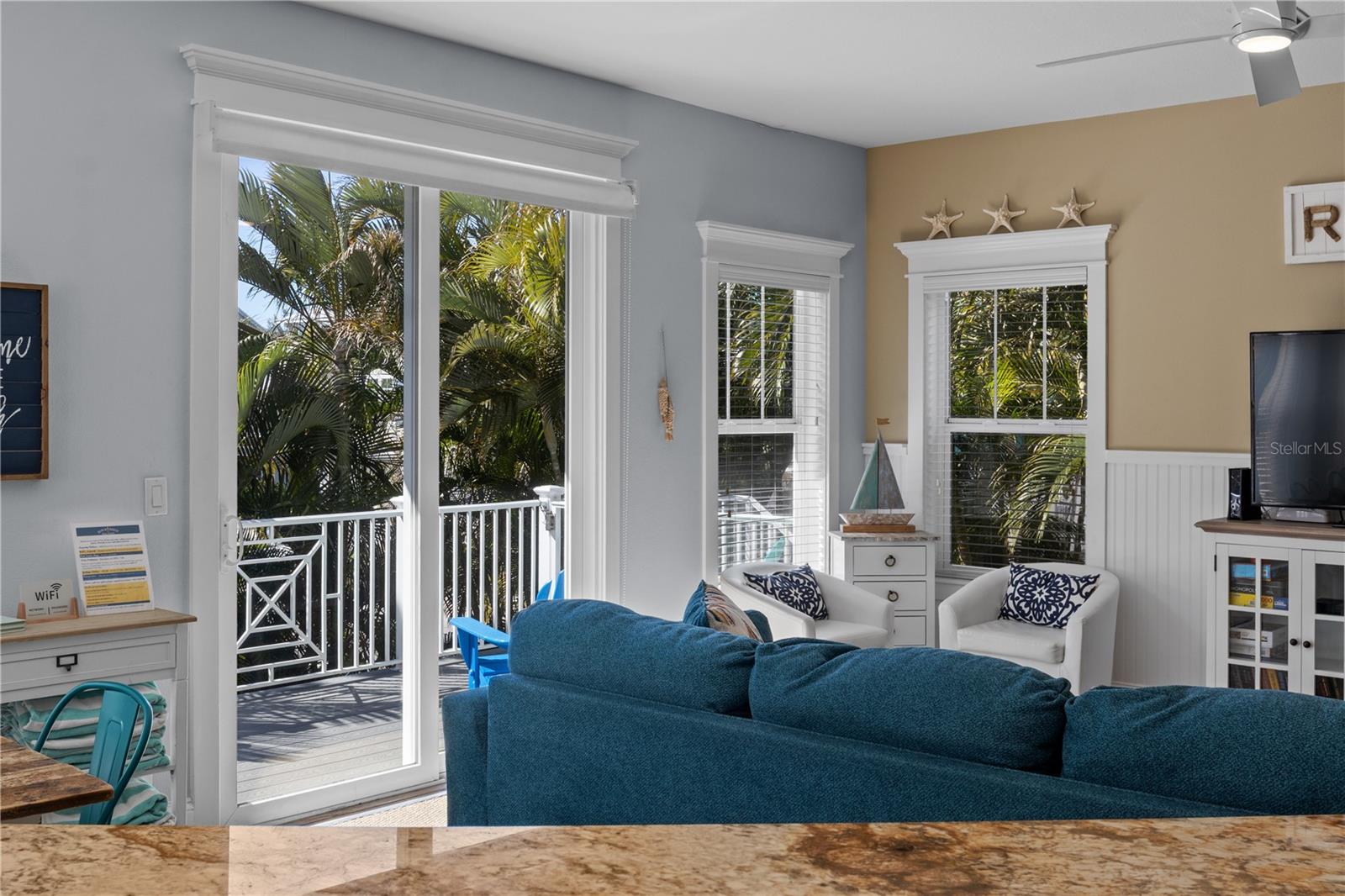 6906 HOLMES BLVD - Residential