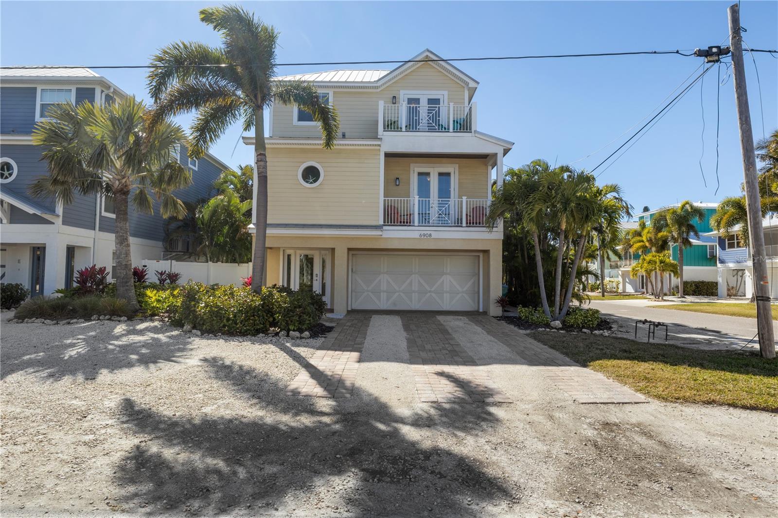 6906 HOLMES BLVD - Residential