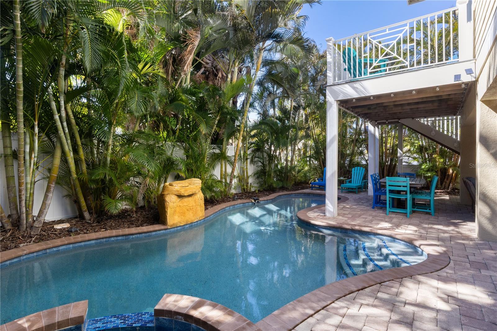 6906 HOLMES BLVD - Residential